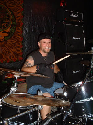 randy rockin' out!